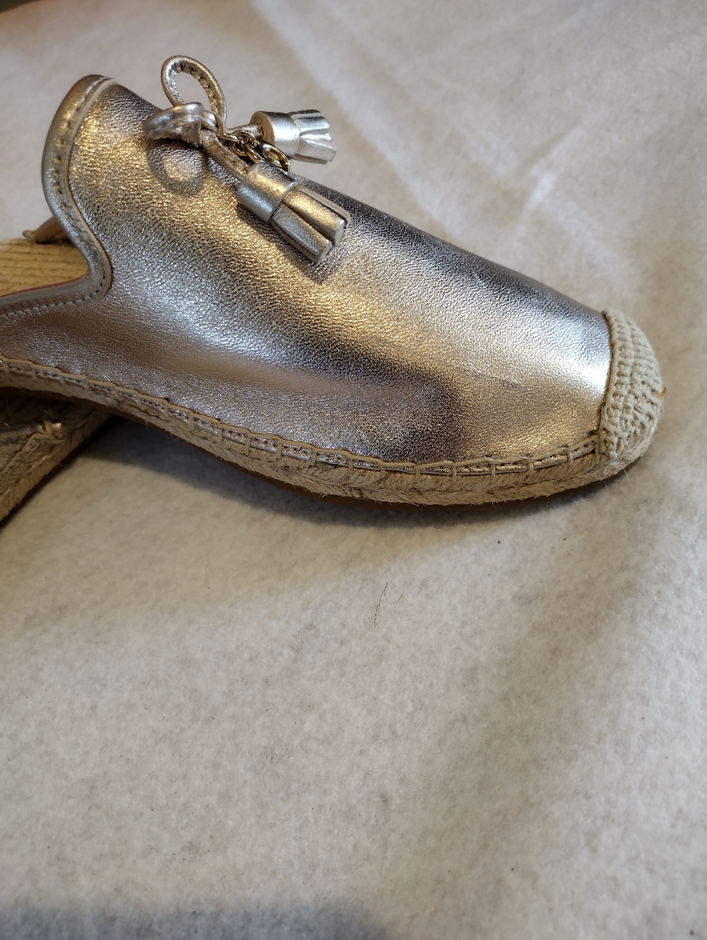 Coach Cassidy Espadrille Slides In A Metallic Champagne Gold Leather And Accents - Picture 4 of 10